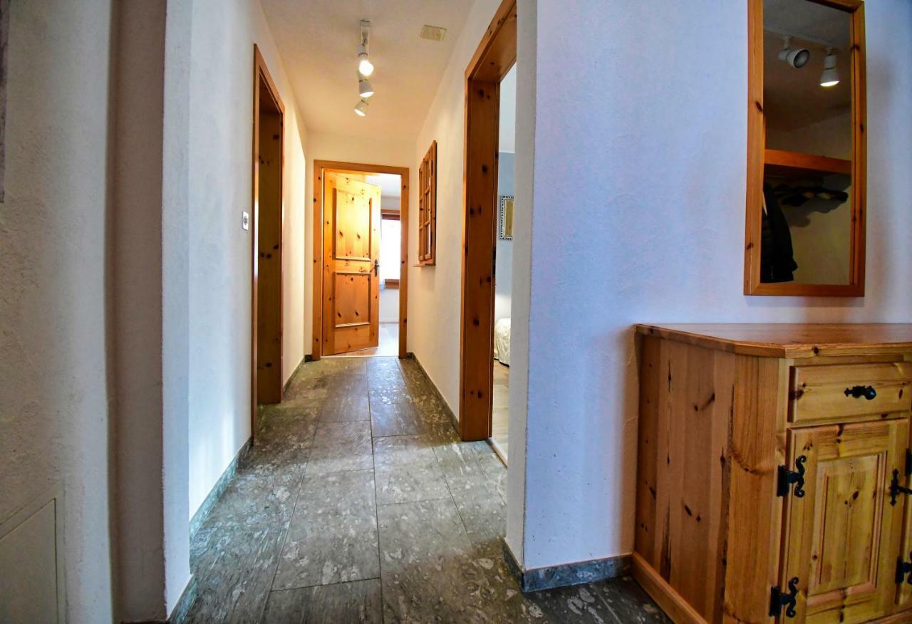 Lakeside - 3.5 Zimmer Ferienwohnung Am Laaxersee Exterior photo